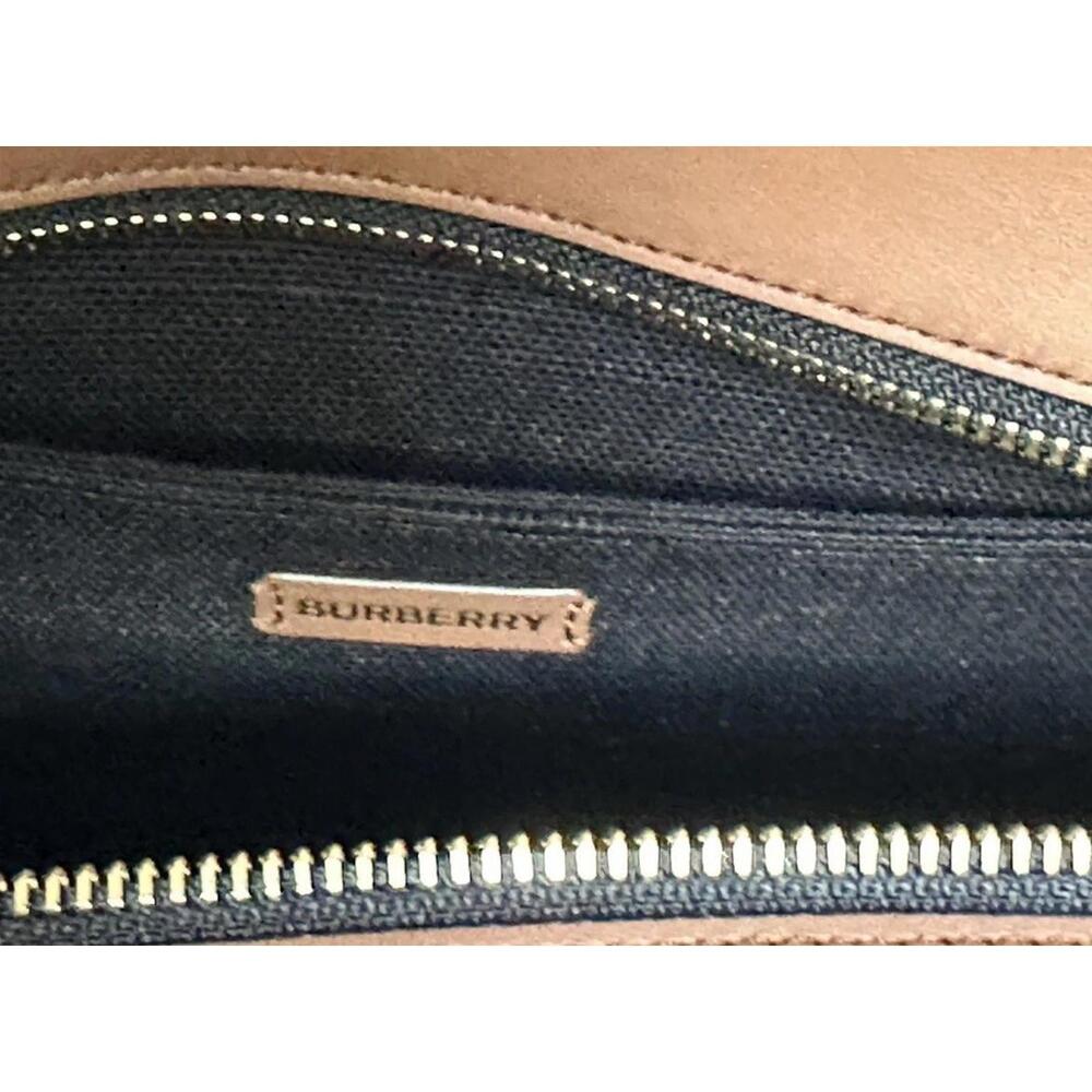 BNWT Burberry Manzon Tote Shoulder Bag Black/Dark Brown $1,350 - Picture 9 of 9